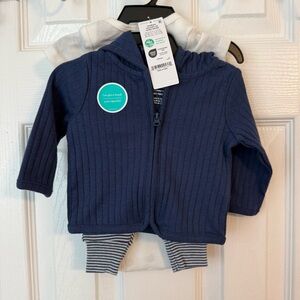 Carter’s baby boy 3 piece outfit